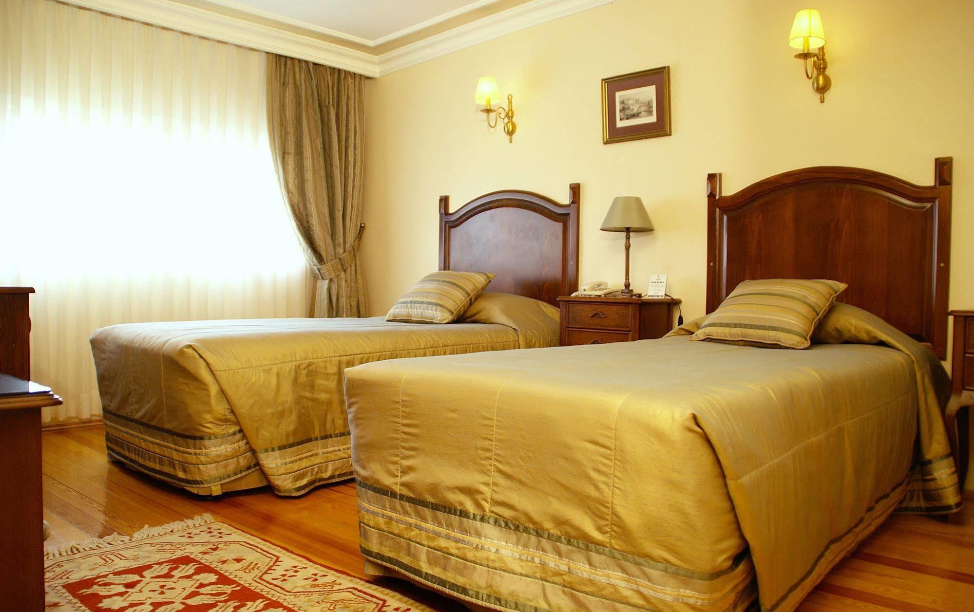 Uyan-special Category Hotel Istanboel
